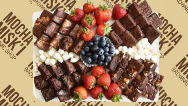 Misk'i Brownie Platter - Brownies and Fruits